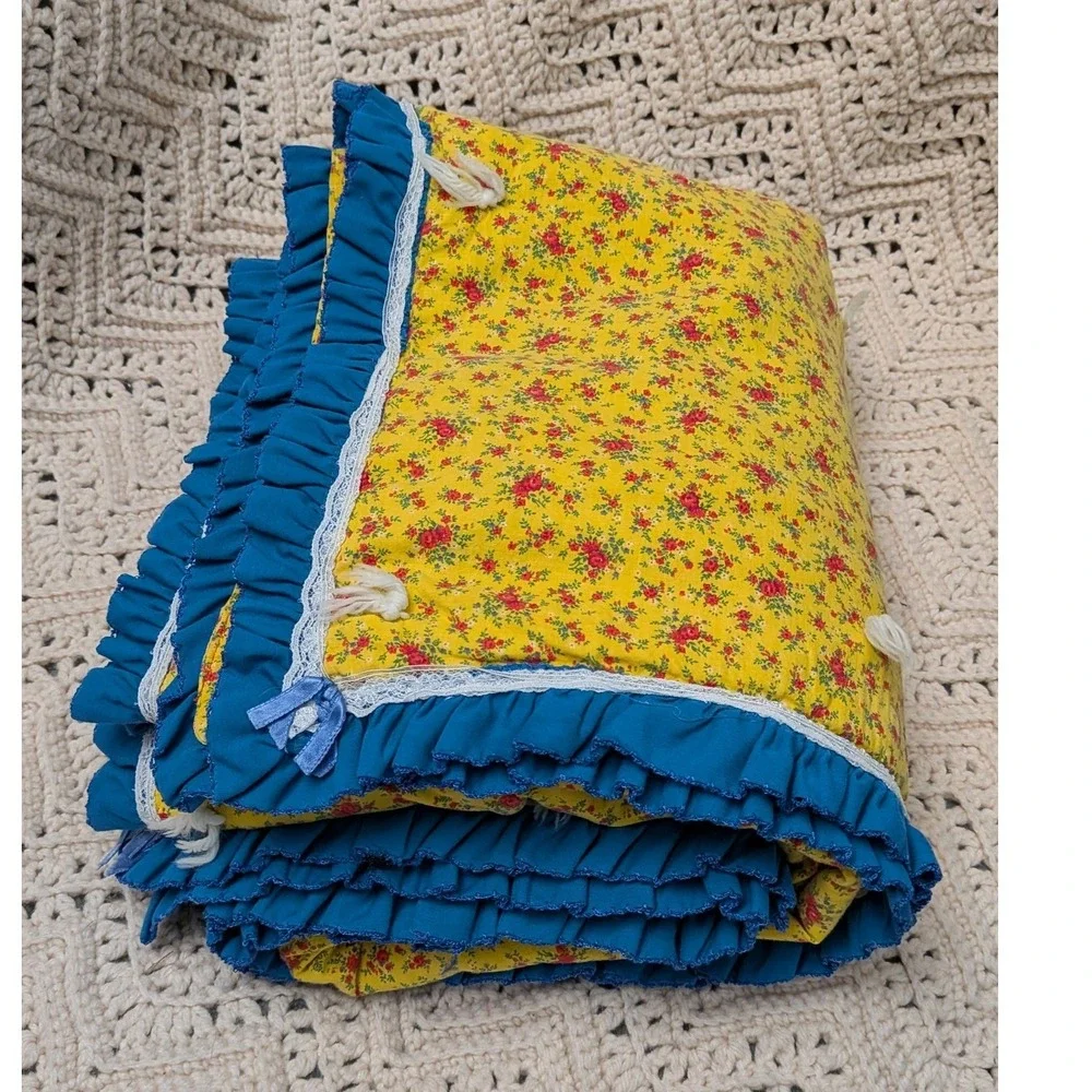 Vintage Retro Handmade Tied Quilt Yellow Floral Red Blue Ruffle Lace Trim Throw